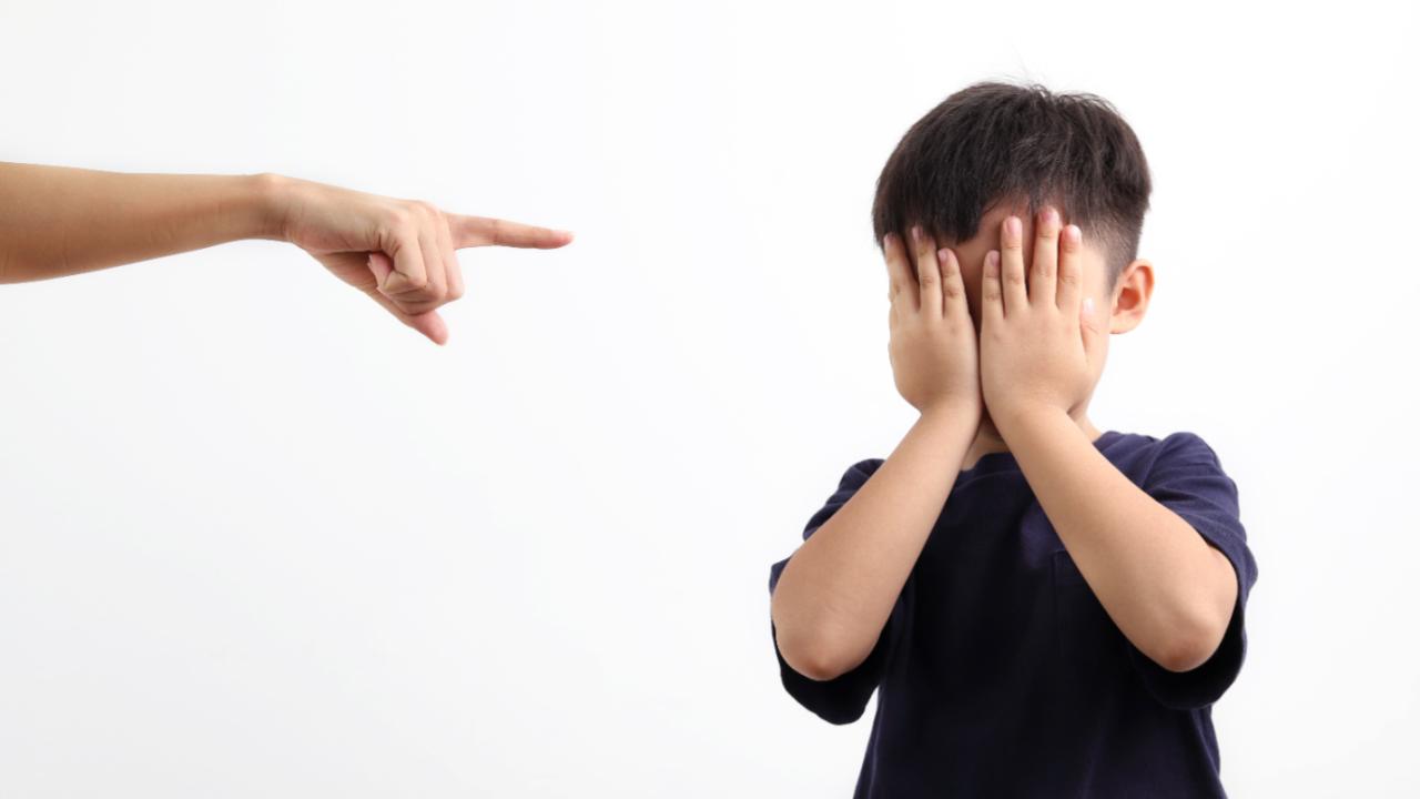 Ceza ve tehdit ebeveyn-çocuk ilişkisini nasıl etkiliyor?