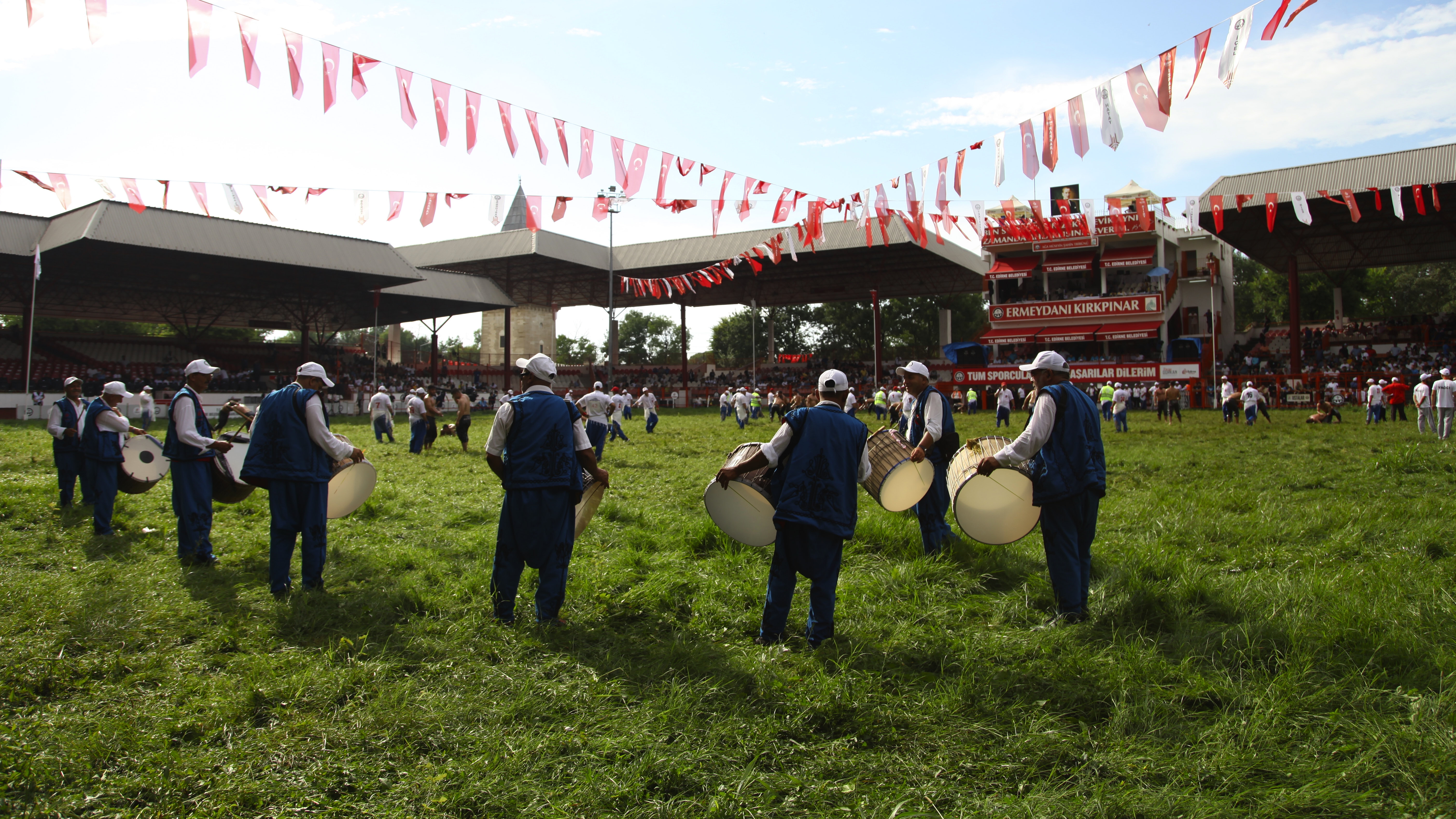 Er Meydanı, 664'üncü kez kuruluyor